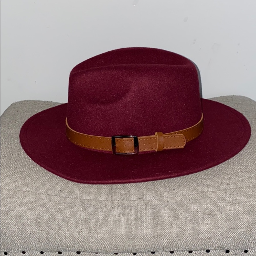 Unisex Burgundy Fedora. NEW! NO TAGS.